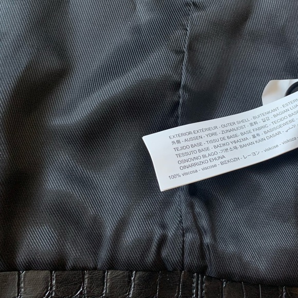 NWT ZARA Limited Edition Cropped Blazer. - Picture 9 of 10